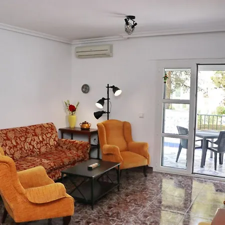 Fontanilla Apartment *